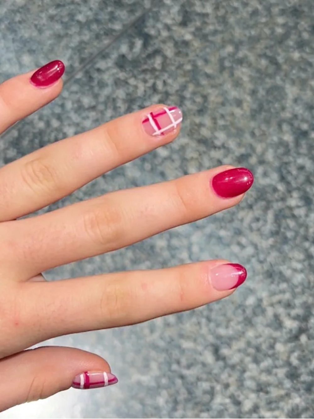 Custom Press-On Nails Sign - Pink Text Graphic - Picture 3 of 6